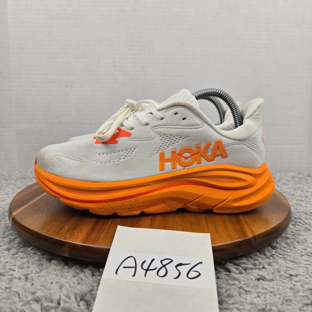 Hoka One One Womens 7.5B Clifton 10 Frost Orange Zest White Daily Running Shoe